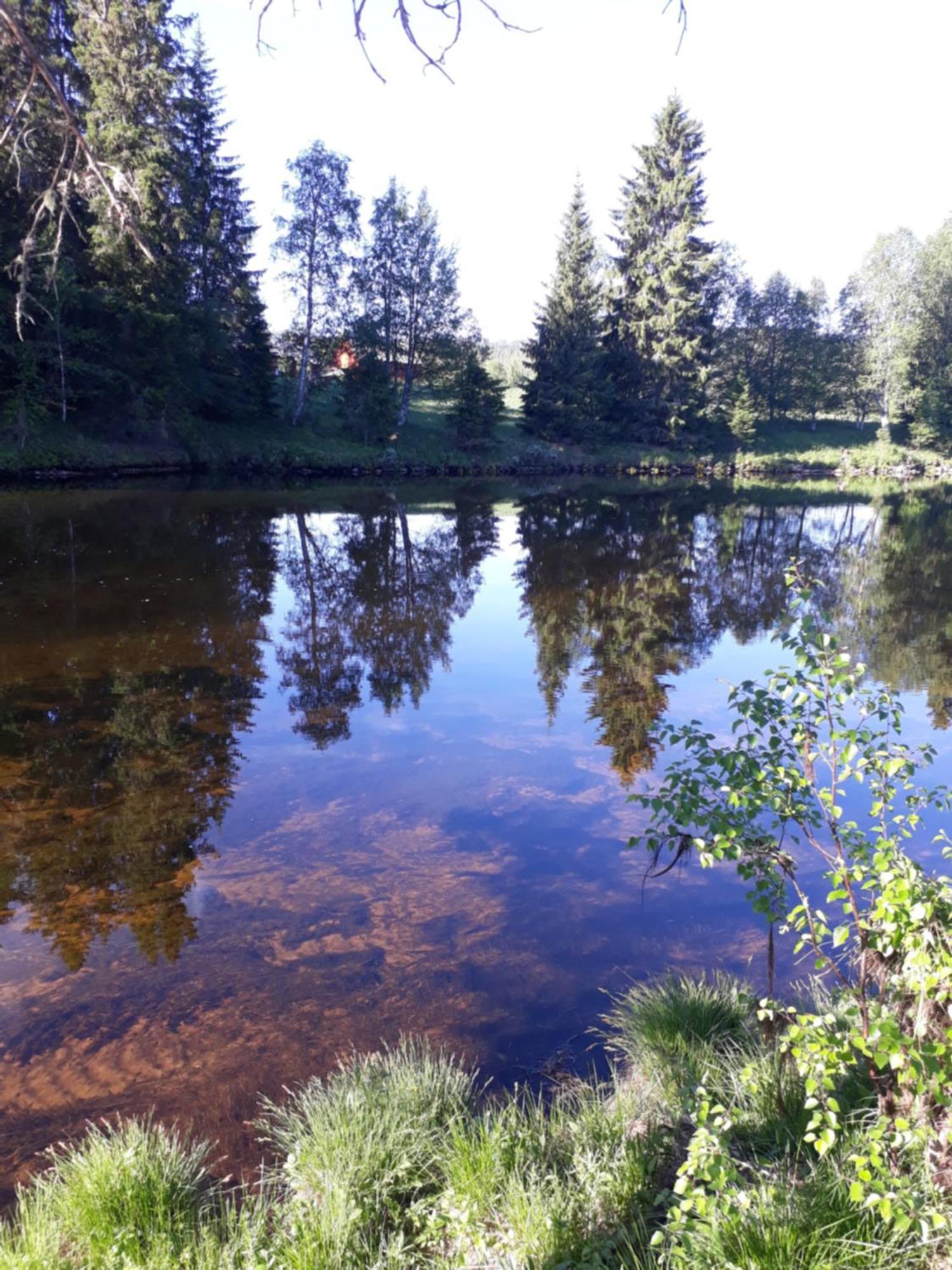 Hytte Anno 1721 Uten Internett, Strom, Vann - Men Med Rodmalt Utedo Ljordal Экстерьер фото